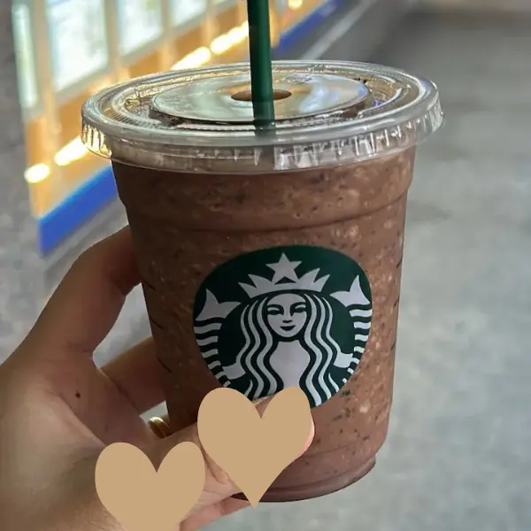 ノンホイップ・無脂肪ミルクに変更したフラペチーノの画像-lowfat-diet-starbucks-custom